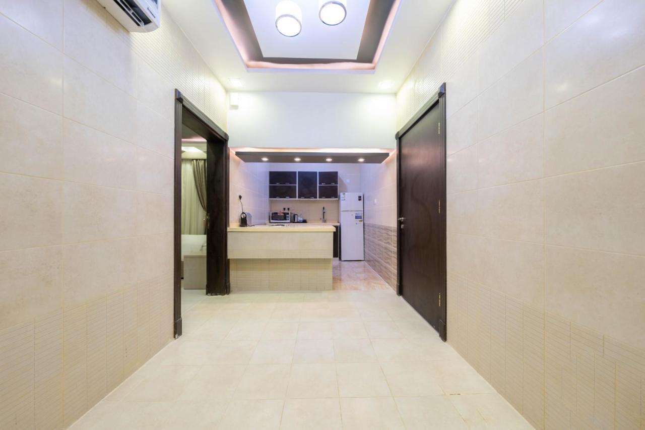 Mirada Gold Jizan - Resort & Private Pools Dış mekan fotoğraf A typical studio apartment in Hong Kong