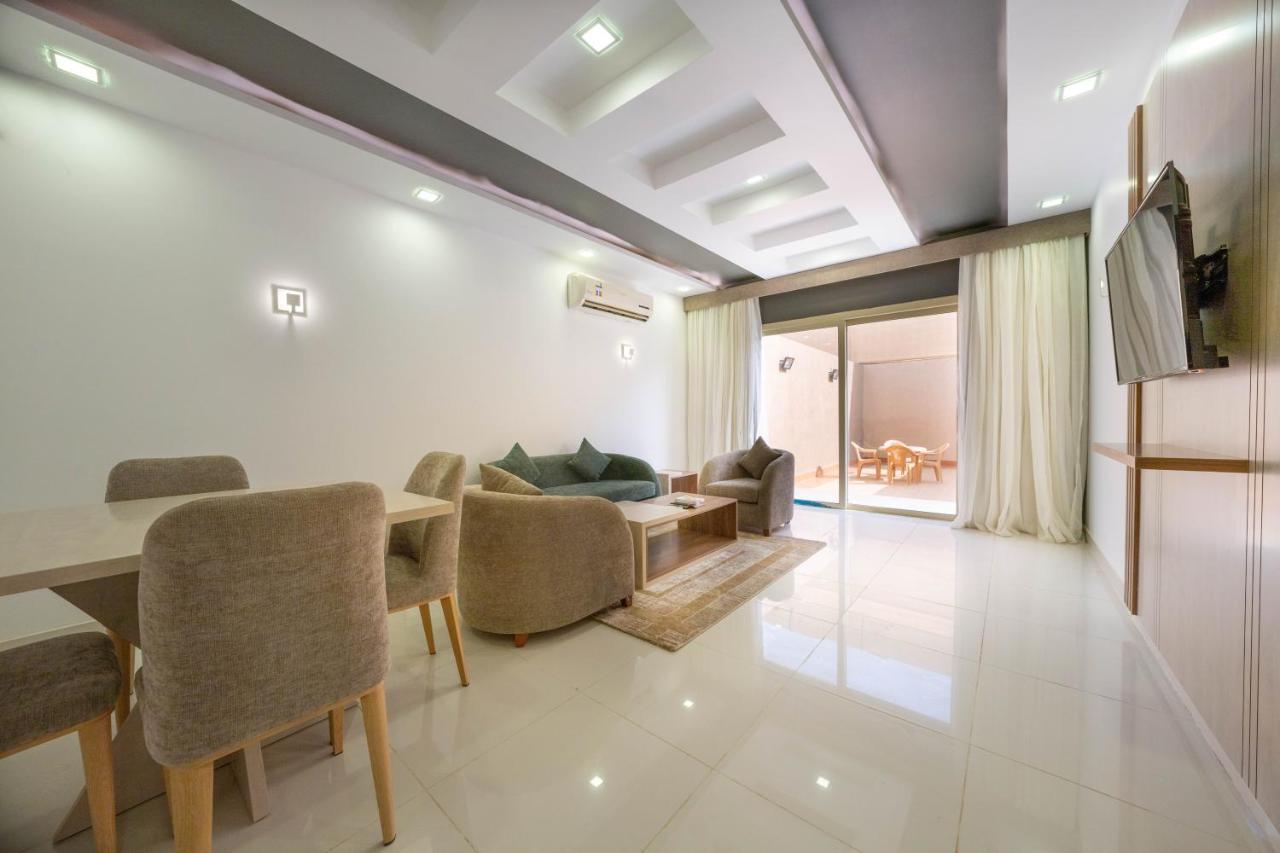 Mirada Gold Jizan - Resort & Private Pools Dış mekan fotoğraf A living room in a modern apartment